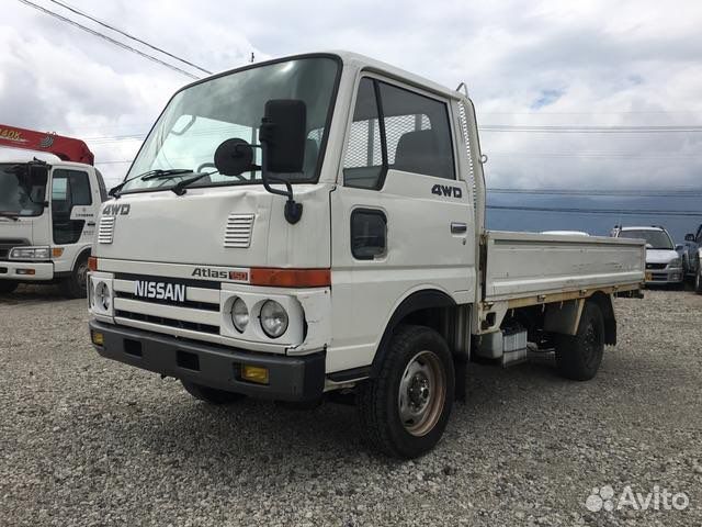 Повороты Nissan Atlas 88-92 цена за пару