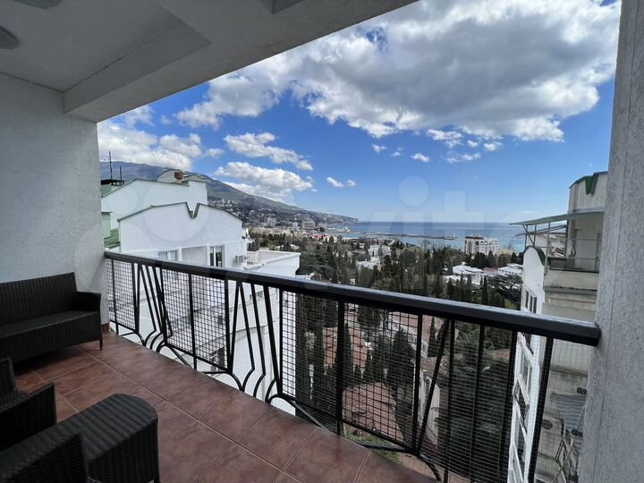 2-к. квартира, 72 м², 12/15 эт.