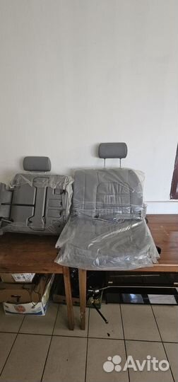 Задний ряд сидений на lexus LX 470