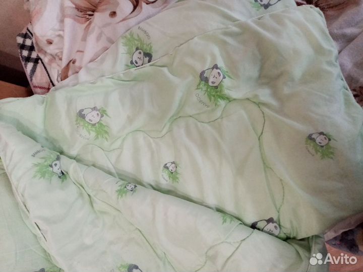 Одеяло теплое и постельное бельё