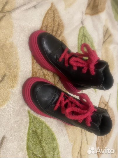 Ботинки на девочку