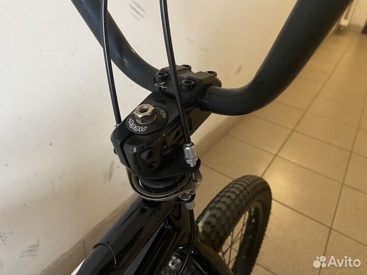 Трюковой велосипед bmx Madness BMX stark