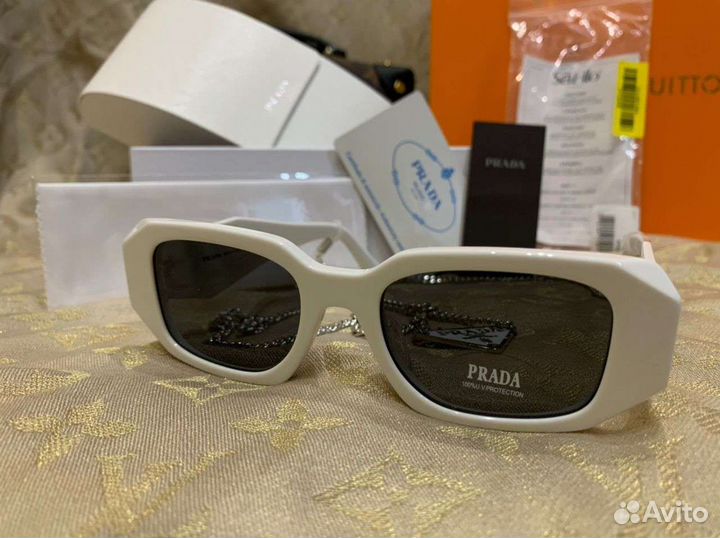 Солнцезащитные очки