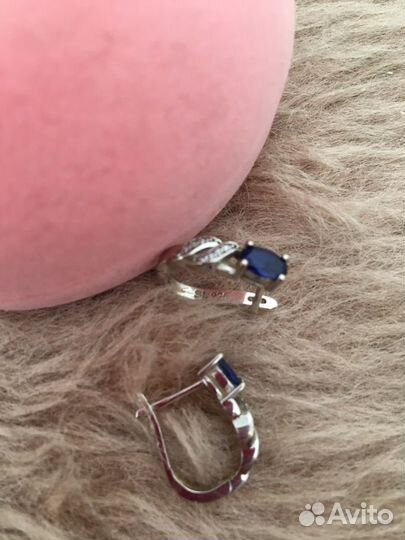 Сережки серебро. Swarovski