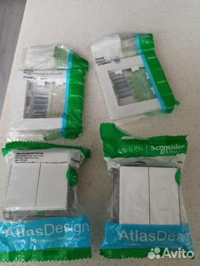 Выключатель schneider Atlas