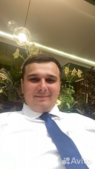 Продавец универсал