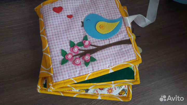 Детская развивающая книга