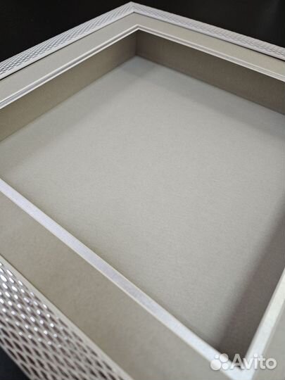 Глубокая рамка для предметов