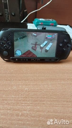 Sony psp 3008/рабочая/*+Зарядка*+игры 2шт