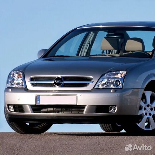 Бампер передний в цвет Opel Vectra С (2002-2008)