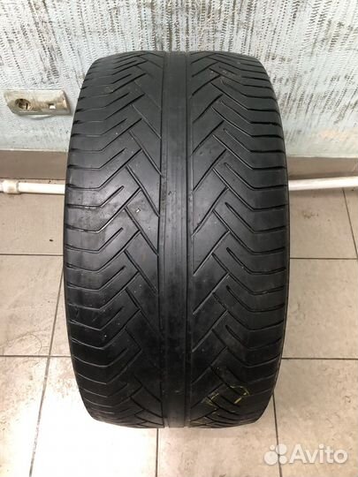 Yokohama Advan S/T V801 295/40 R20