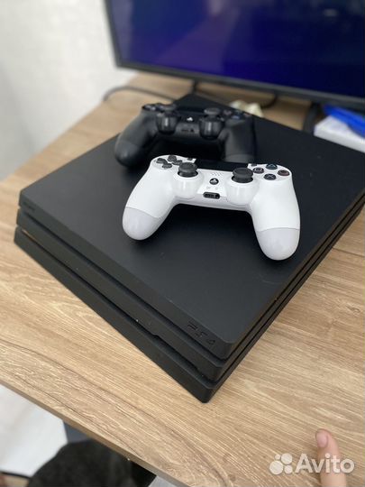 Sony playstation 4 PS4 pro 1tb с играми