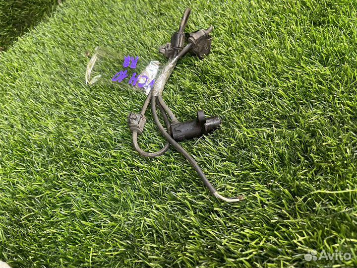 Датчик abs задний правый Toyota Granvia/Grand