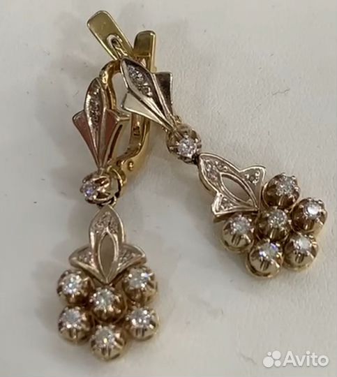 Золотые серьги с бриллиантами