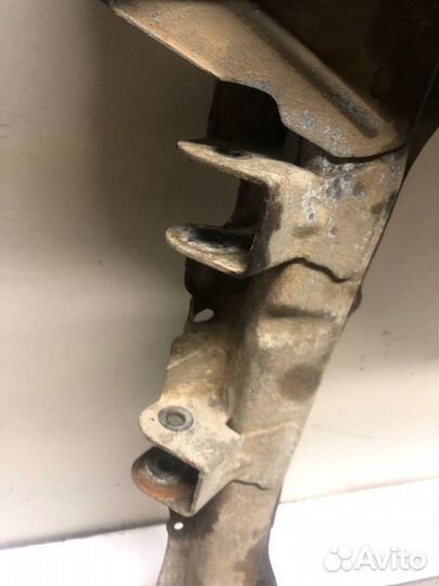 Подрамник передний Renault Kangoo 1 KC E7J 2001