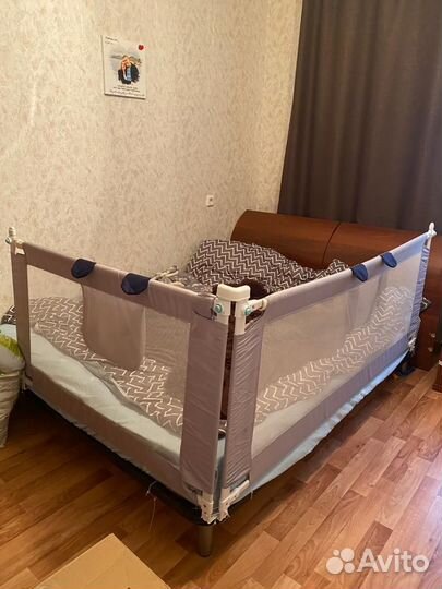 Защитные бортики на кровать
