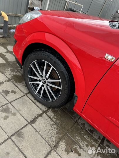 Диски с новой резиной на Opel astra H r16 5x110