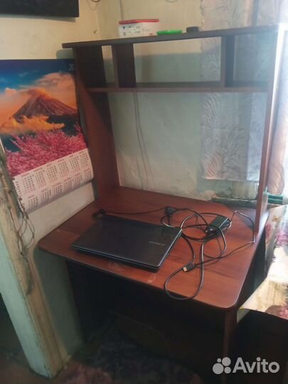 Компьютерный стол