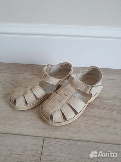 Сандалии для девочки
