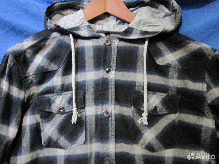 Теплая рубашка в клетку, с капюшоном