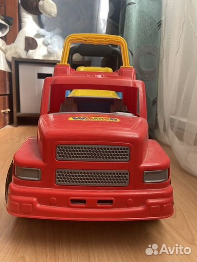 Детская машинка каталка