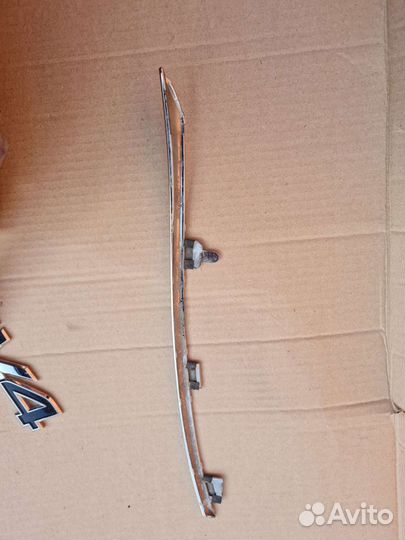 Хром Накладка Решетка Радиатора Toyota Rav 4