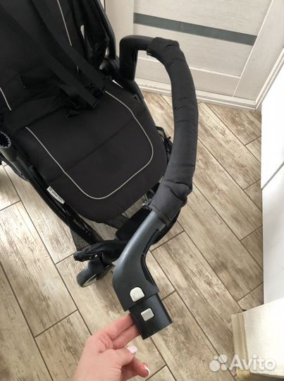 Прогулочная компактная коляска книжкой kiddy