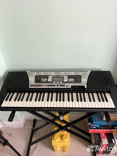 Синтезатор Yamaha PSR-350 + стойка