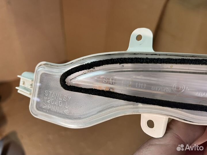 Повторитель поворота левого зеркала Mazda CX 5