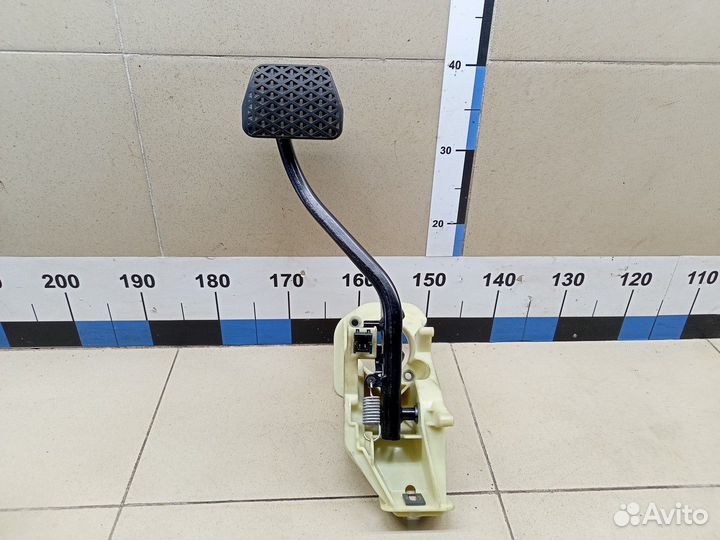 Педаль тормоза 5-serie GT F07 2009-2016