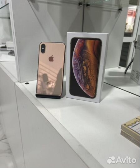 iPhone Xs, 64 ГБ