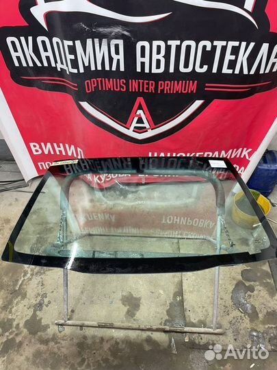 Лобовое стекло lifan