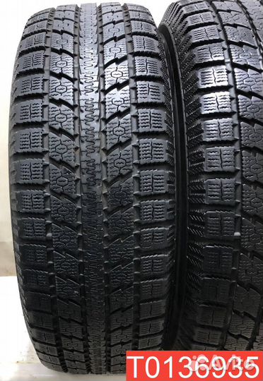 Toyo Observe GSi-5 235/65 R17 104Q