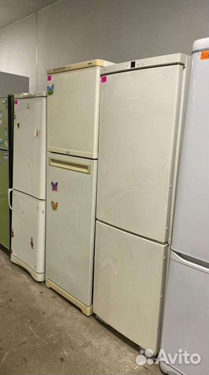 Холодильник б/у двехдверный, двухкамерный