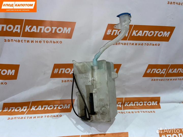 Бачок омывателя Volvo XC60 2010