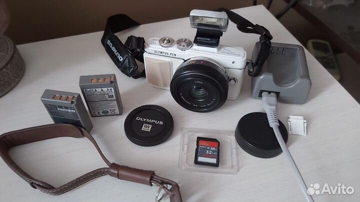 Olympus Pen Lite E-PL7 +panas 20mm +допы (4790к)
