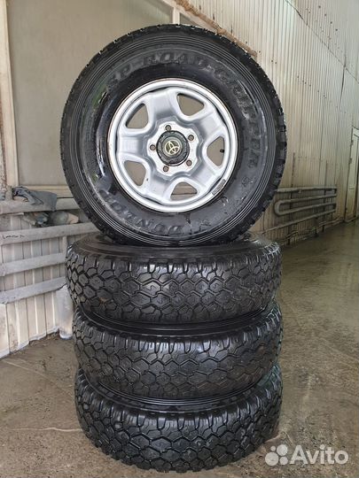 Продам комплект колёс R16