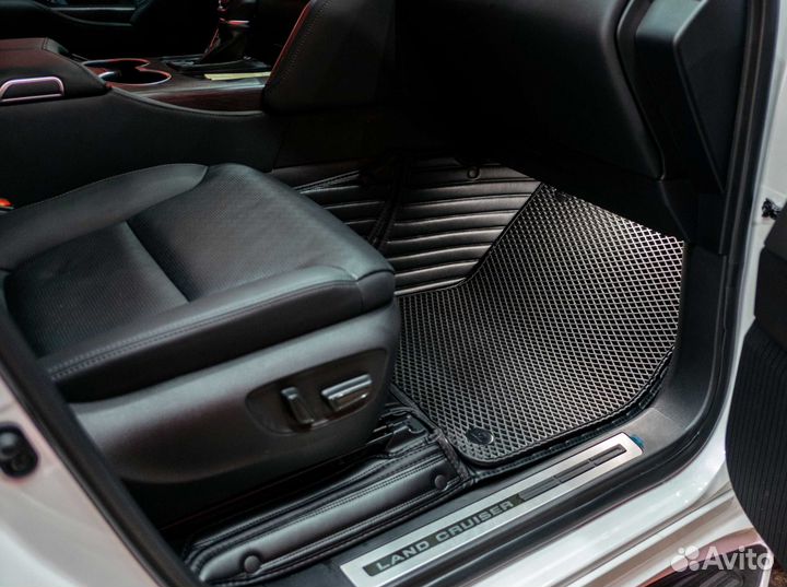 Коврик в багажник для Toyota LC 300