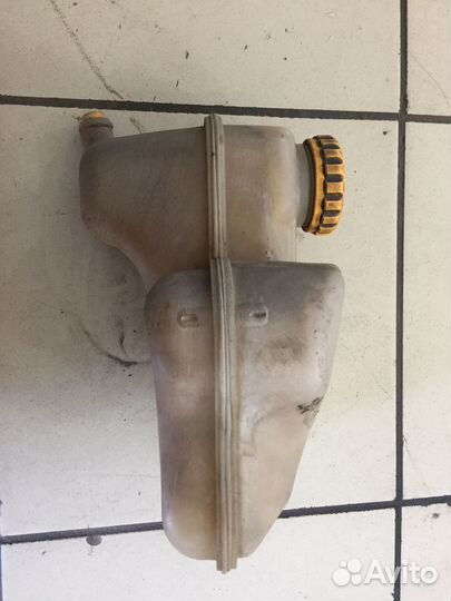 Расширительный бачок Opel Vectra A