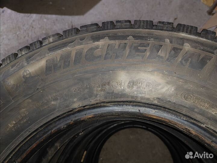 Michelin Agilis X-Ice North 225/75 R16C 121R