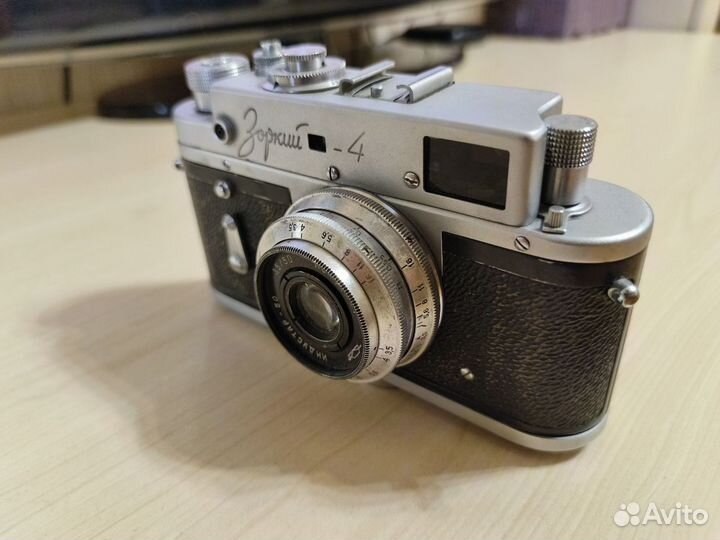 Фотоаппарат Зоркий-4