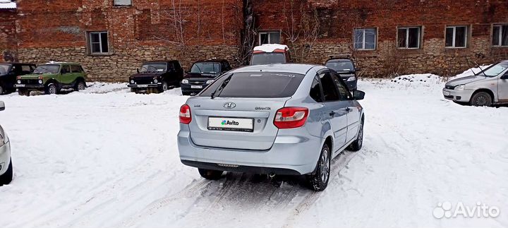 LADA Granta 1.6 МТ, 2015, 98 000 км