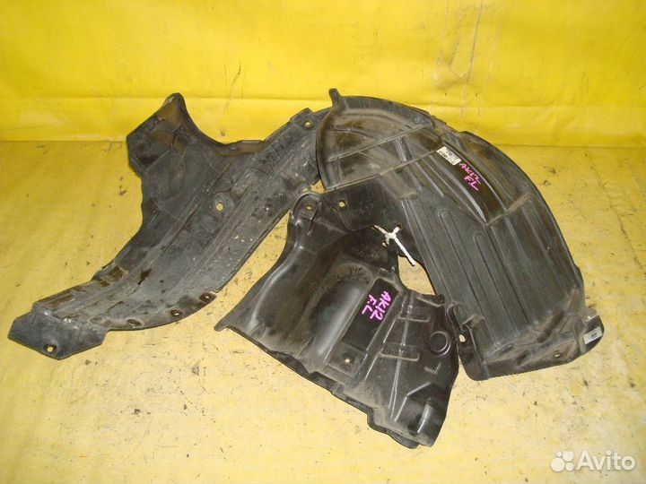 Подкрылок Nissan March AK12 (Переднее Левое)