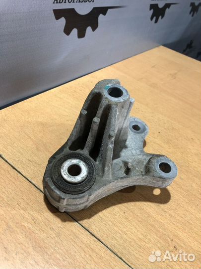 Кронштейн опоры кпп Форд Фокус 2