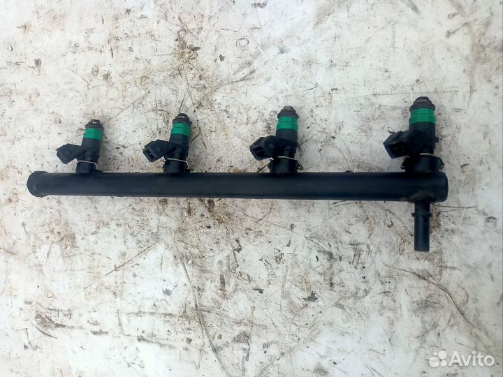 Рейка топливная (Рампа) Renault Duster Sandero 2