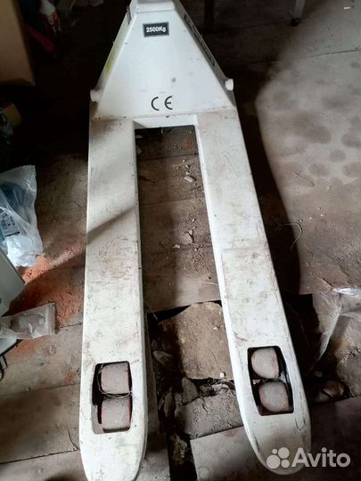 Рохля бу 2500кг