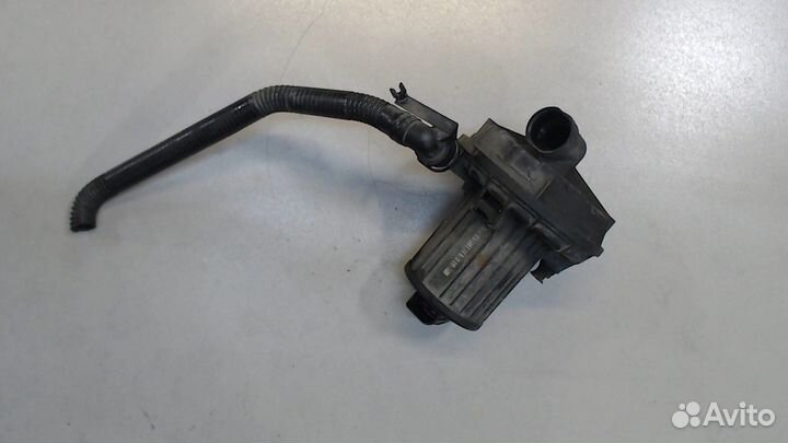 Нагнетатель воздуха Volkswagen Golf 4, 2001