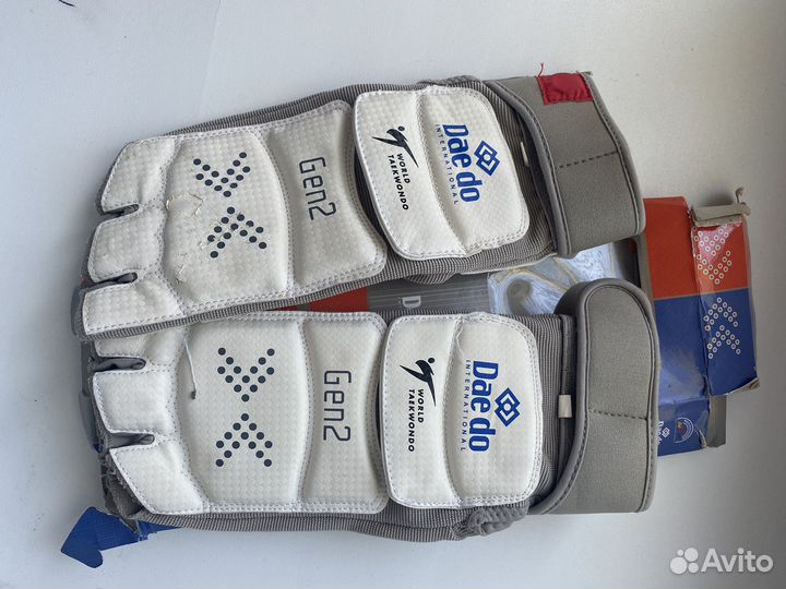 Электронные футы для тхэквондо