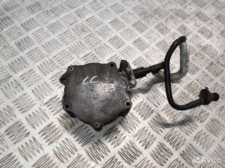 Насос вакуумный Volkswagen Passat CC