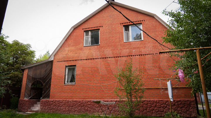 Дом 237,5 м² на участке 8 сот.